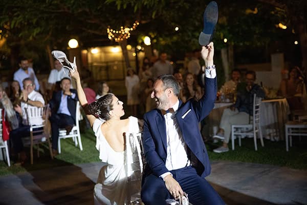 minimal-chic-summer-wedding-patras-white-roses_23