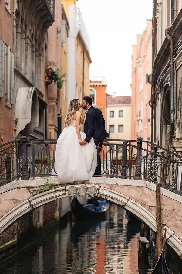 romantic-next-day-photoshoot-venice_04