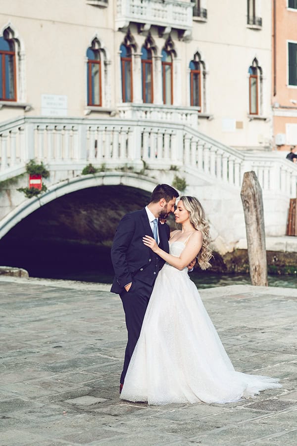 romantic-next-day-photoshoot-venice_06
