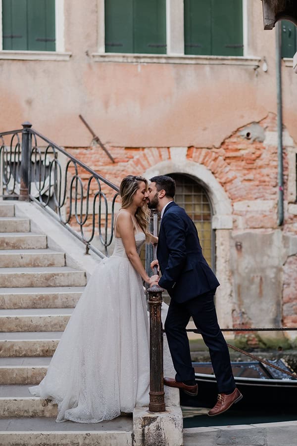 romantic-next-day-photoshoot-venice_11