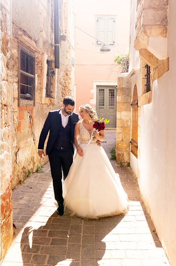 romantic-spring-wedding-red-roses_01