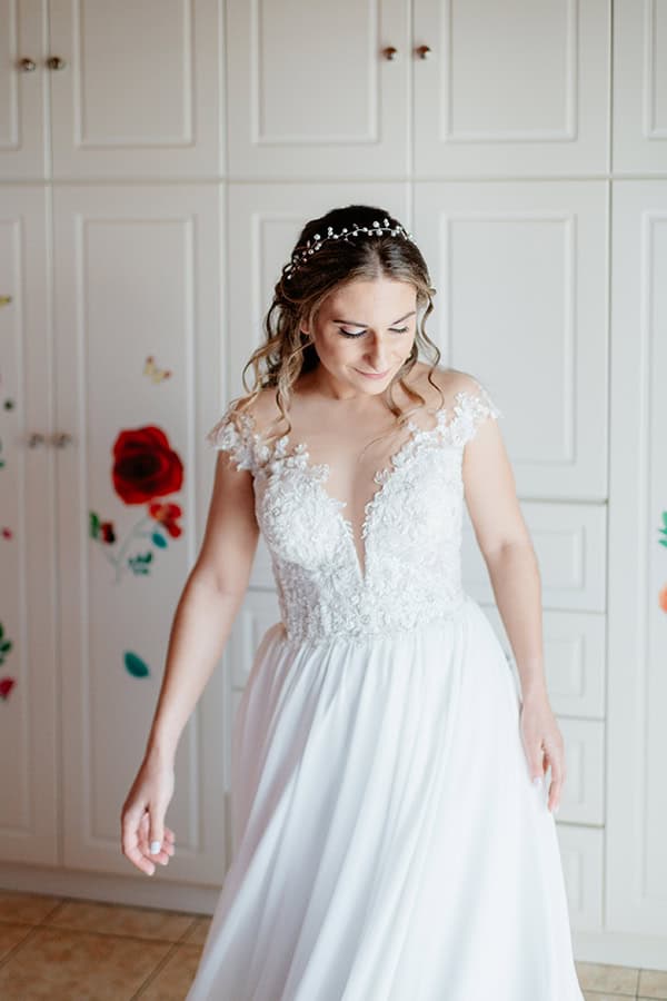 romantic-summer-wedding-agrinio-jasmine-flower_07x