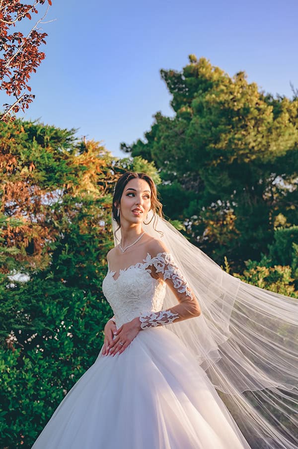 stunning-destination-summer-wedding-iokasti-venue_03