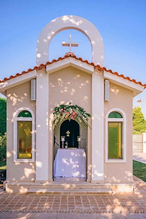 stunning-destination-summer-wedding-iokasti-venue_16