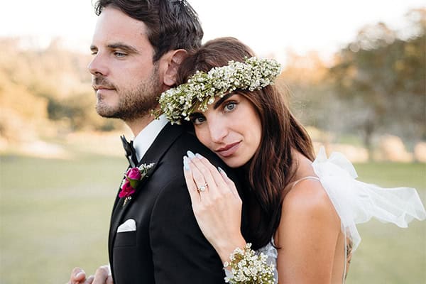 Πανέμορφος destination γάμος στo Minthis με pale pink τριαντάφυλλα | Sara & Adam