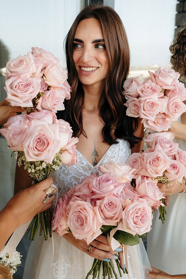 stunning-destination-wedding-minthis-pale-pink-roses_08