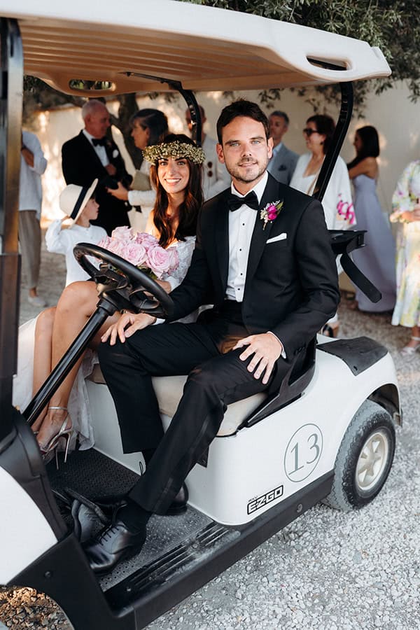 stunning-destination-wedding-minthis-pale-pink-roses_22