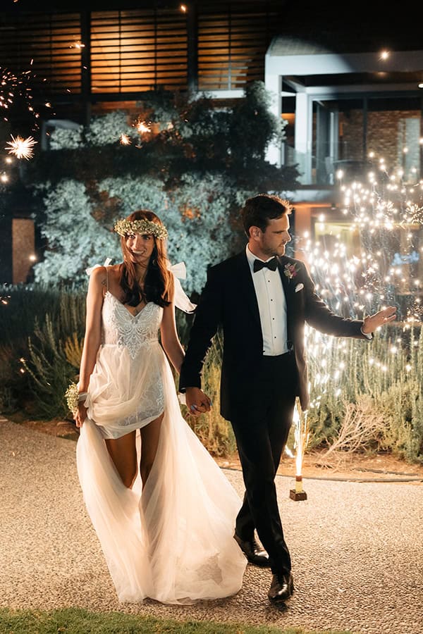 stunning-destination-wedding-minthis-pale-pink-roses_31