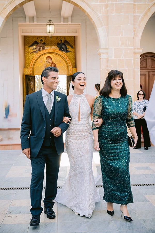 stunning-summer-wedding-nicosia-black-white-details_06
