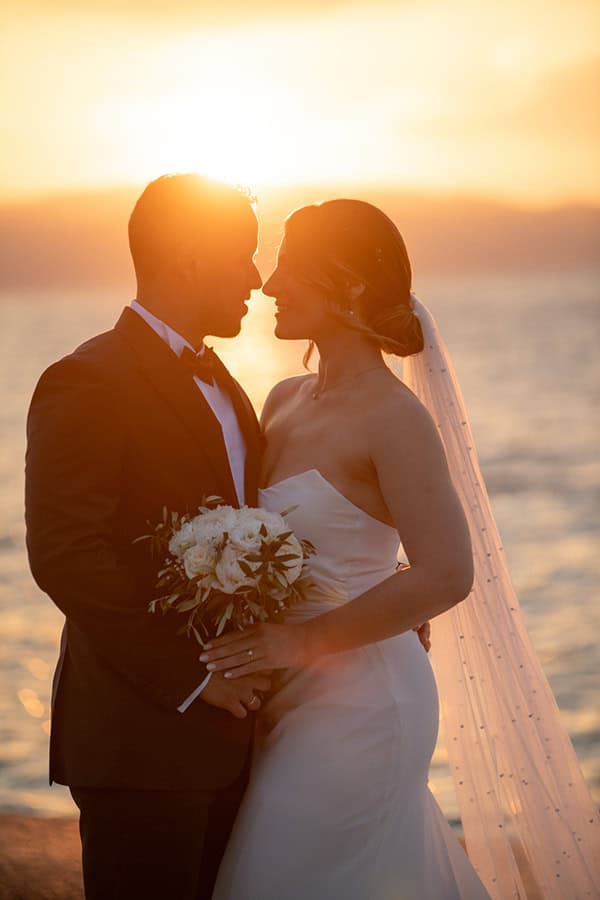 summer-wedding-patras-white-roses-beautiful_15