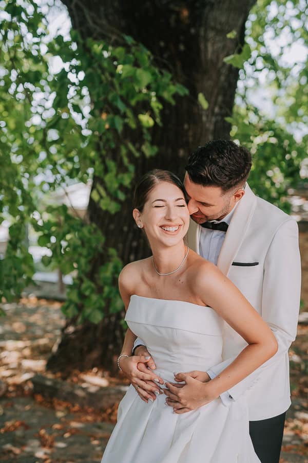 all-white-summer-wedding-volos-roses_02