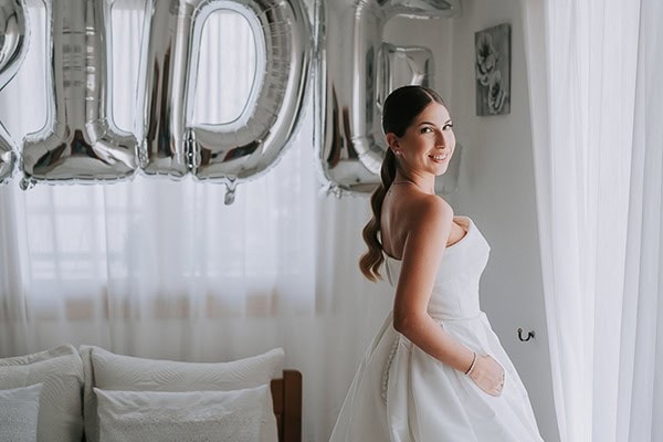 all-white-summer-wedding-volos-roses_08