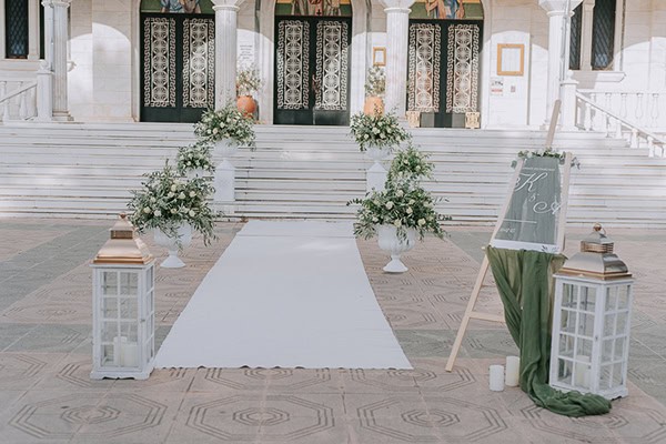 all-white-summer-wedding-volos-roses_11