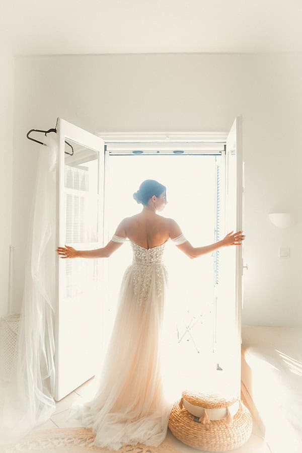 beautiful-summer-wedding-kalymnos-ivory-roses_06