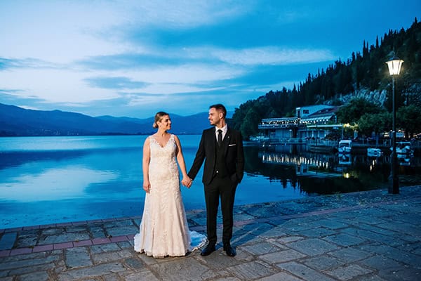 beautiful-summer-wedding-kastoria-white-roses_40