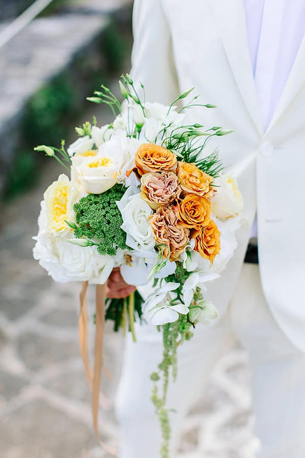 charming-summer-wedding-ioannina-pretty-flowers_12