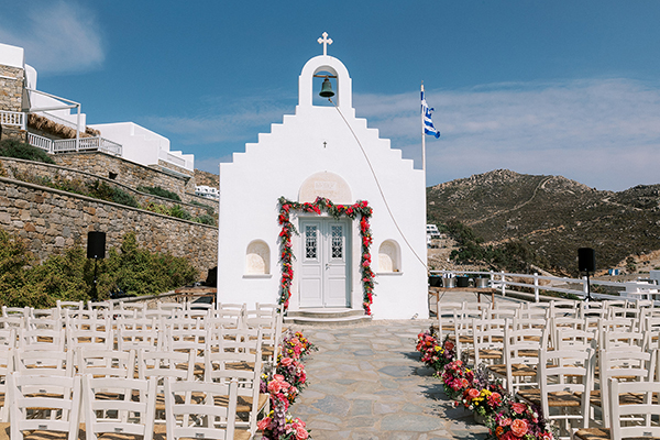 destination-wedding-mykonos-colorful-florals_06x
