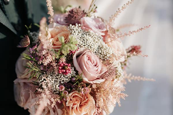 elegant-fall-wedding-thessaloniki-pink-roses_19x