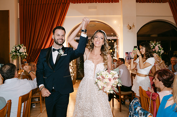 fall-wedding-patras-pink-roses_30