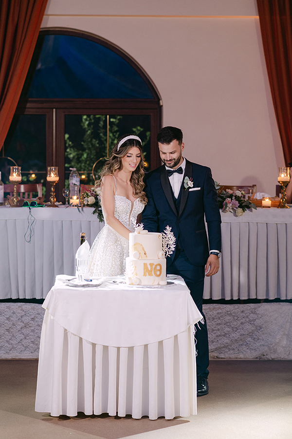 fall-wedding-patras-pink-roses_33