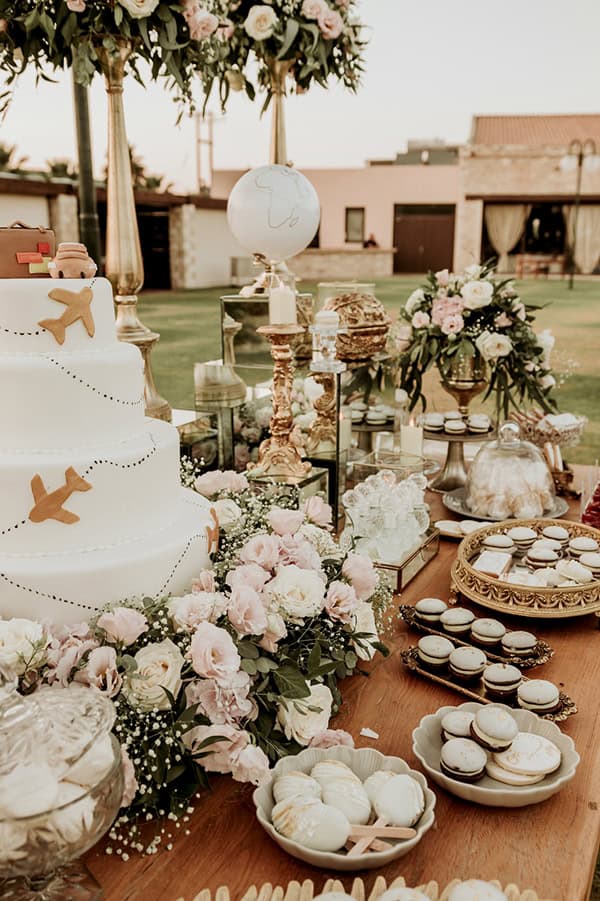 romantic-destination-wedding-crete-soft-pink-flowers_23