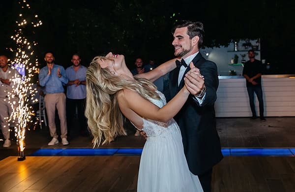 romantic-summer-wedding-thessaloniki-red-flowers_11