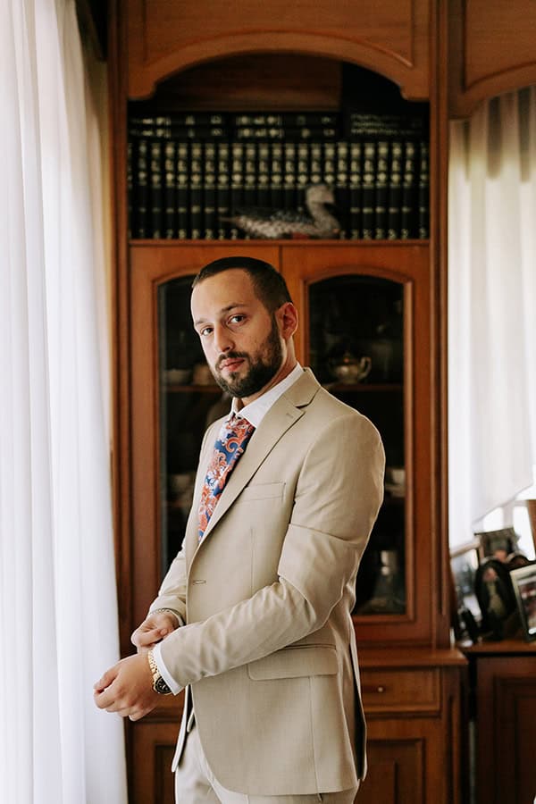 romantic-summer-wedding-thessaloniki-yellow-flowers_08