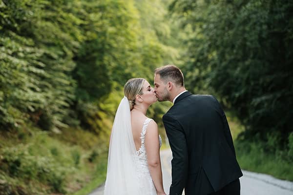 Ρομαντικό βίντεο καλοκαιρινού γάμου στην Καστοριά | Ειρήνη & Κωσταντίνος