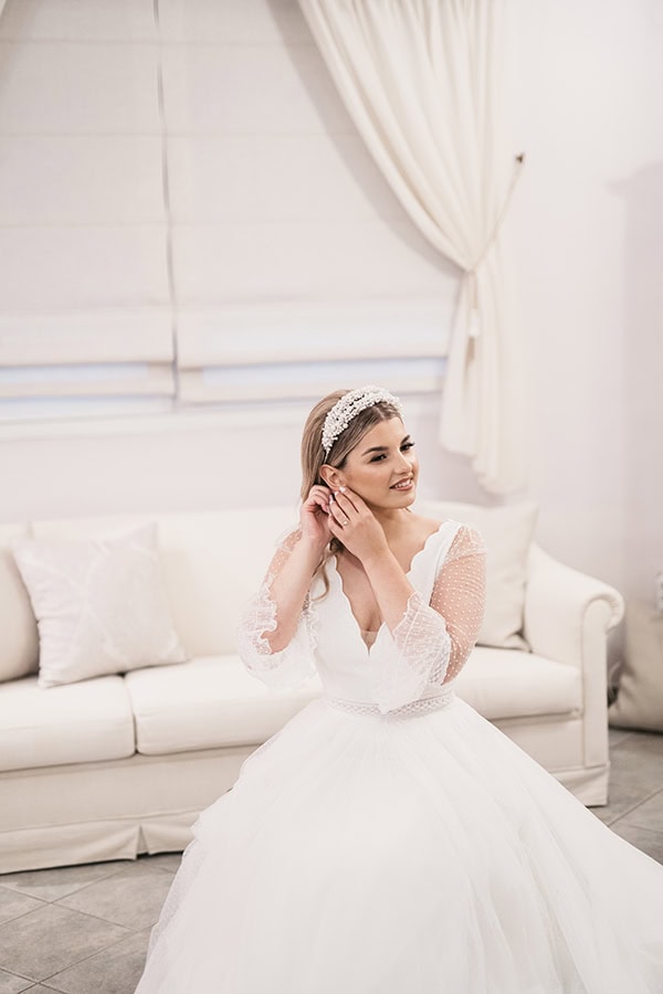 summer-wedding-drama-white-flowers_03z