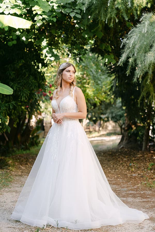 summer-wedding-romantic-snapshots-beautiful_09