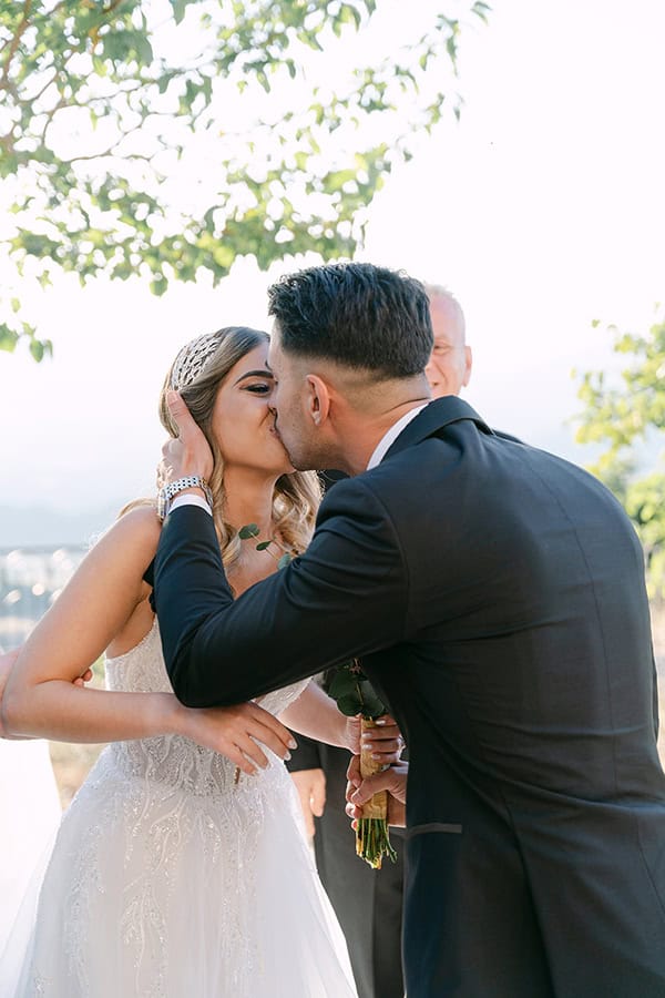 summer-wedding-romantic-snapshots-beautiful_27