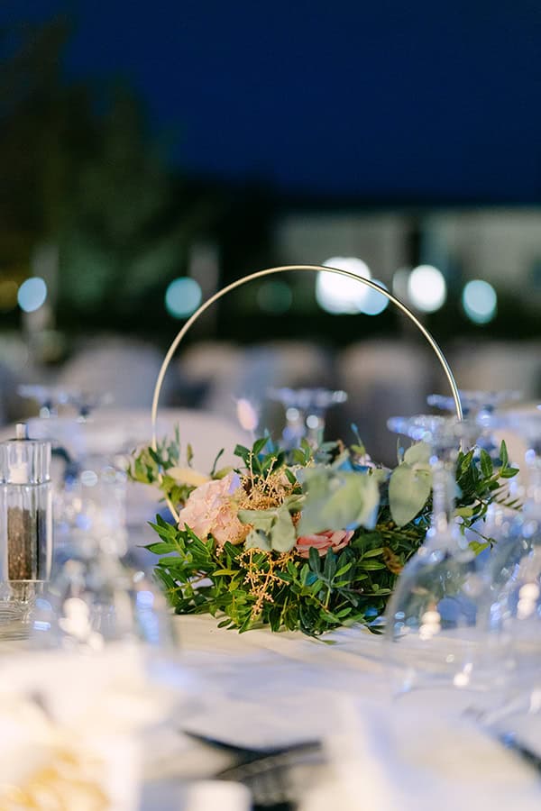 summer-wedding-romantic-snapshots-beautiful_35