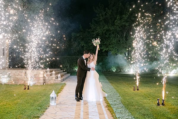 summer-wedding-romantic-snapshots-beautiful_37