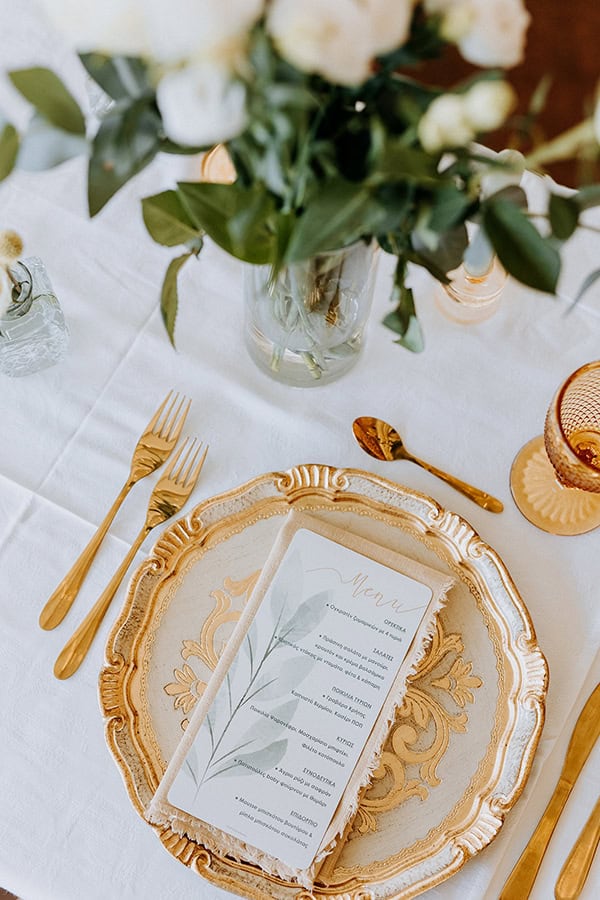 beautiful-classic-spring-wedding-white-flowers_13