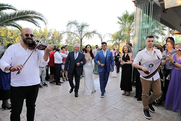 beautiful-summer-wedding-athens-white-flowers_16