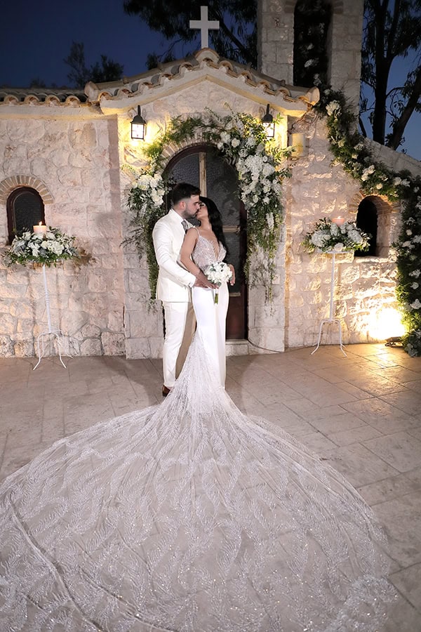 beautiful-summer-wedding-athens-white-flowers_24