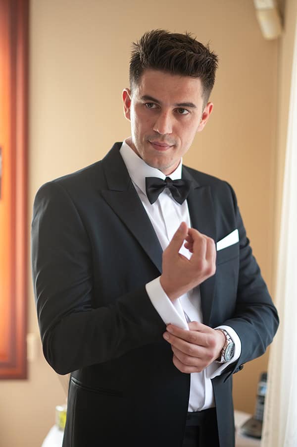 charming-fall-wedding-athens-beautiful-flowers-peach-hues_17