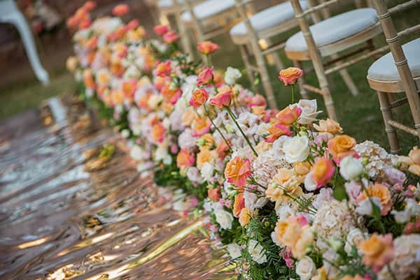 charming-fall-wedding-athens-beautiful-flowers-peach-hues_22