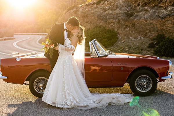 charming-fall-wedding-athens-beautiful-flowers-peach-hues_56