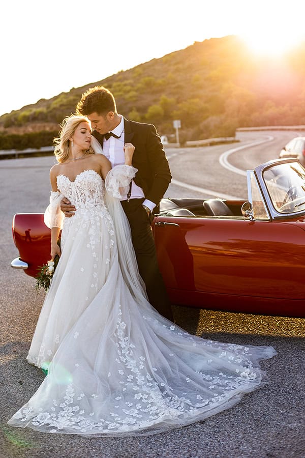 charming-fall-wedding-athens-beautiful-flowers-peach-hues_57