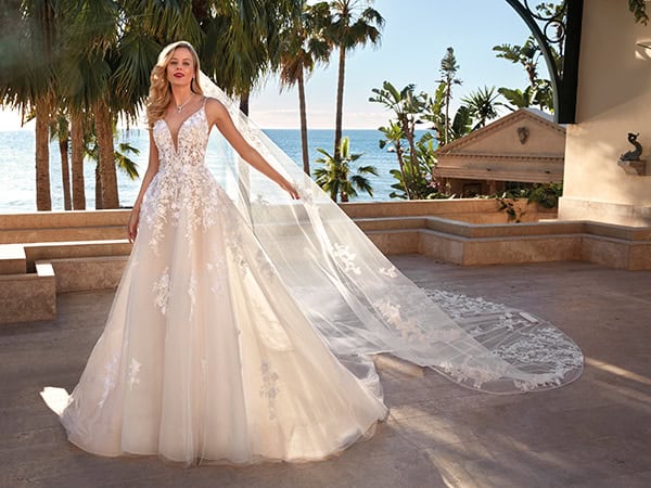 dreamy-wedding-dresses-new-collection-2024-demetrios_07