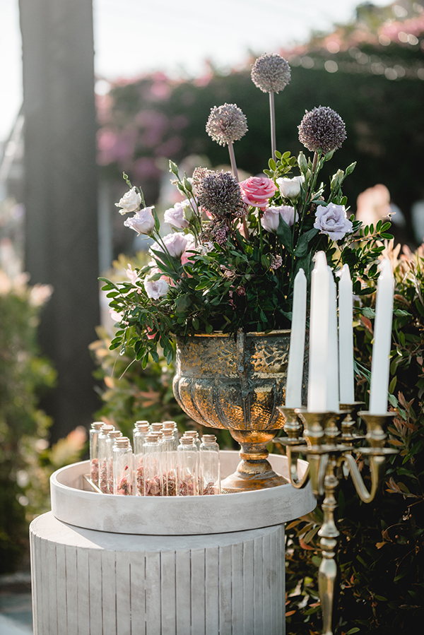 fairy-tale-summer-wedding-athens-colorful-flowers_12