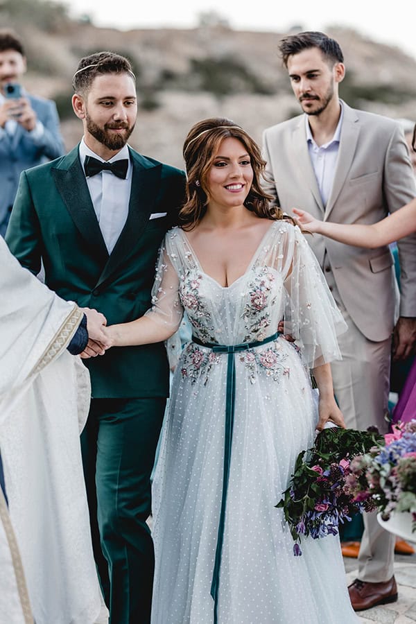 fairy-tale-summer-wedding-athens-colorful-flowers_17