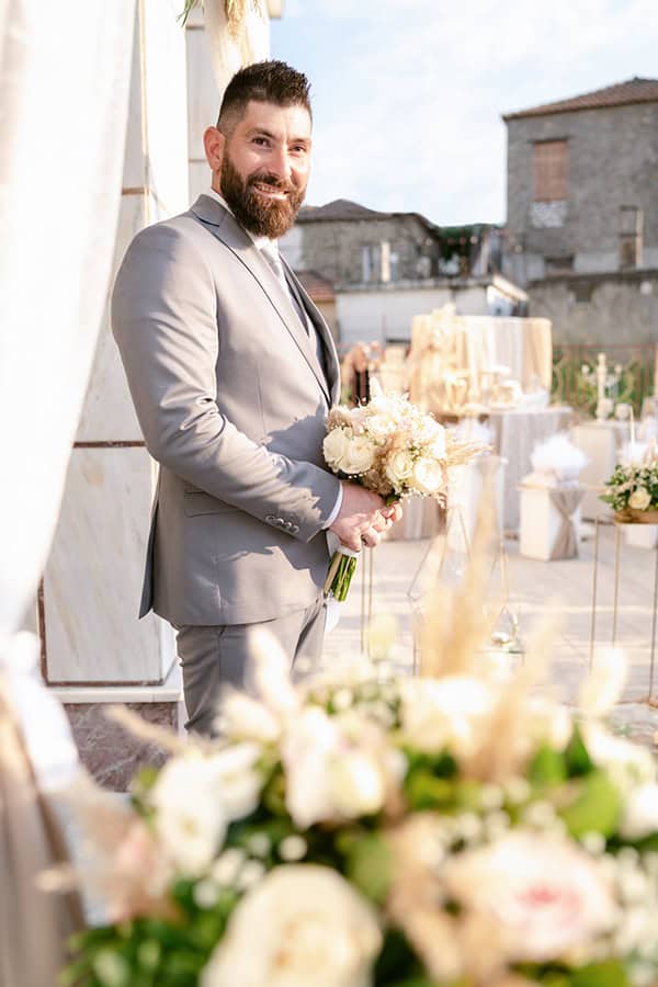 fall-wedding-agrinio-pampas-grass-roses_08