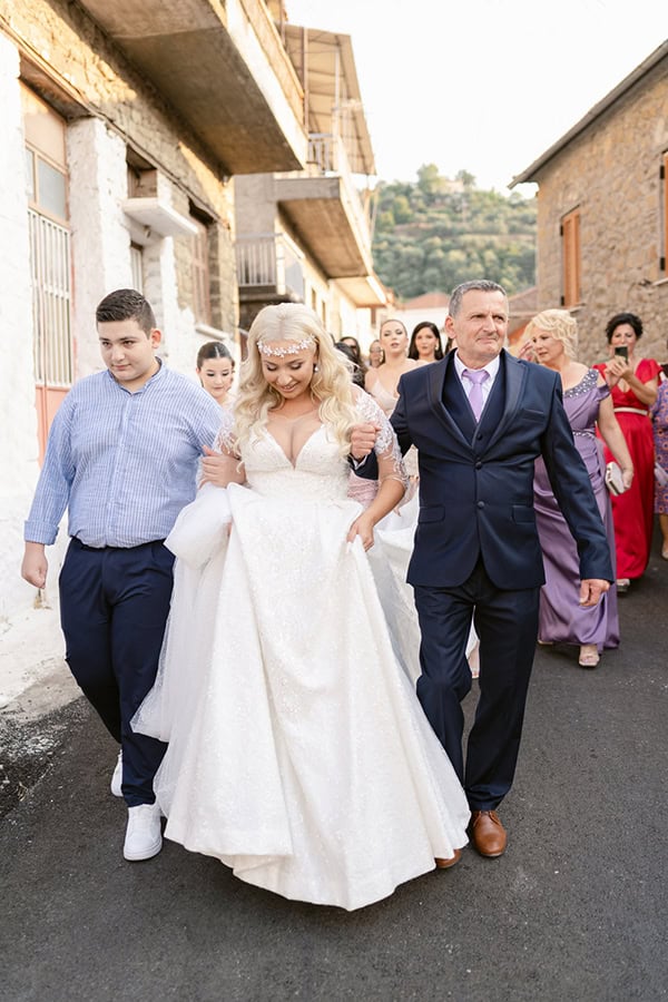 fall-wedding-agrinio-pampas-grass-roses_09
