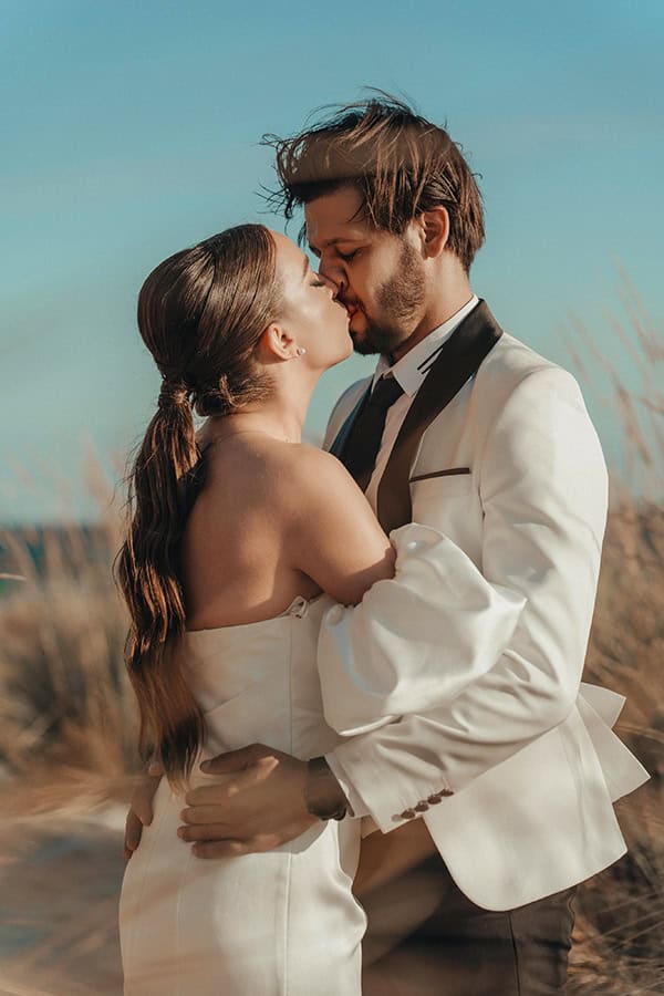 lovely-fall-wedding-giannitsa-white-florals_04