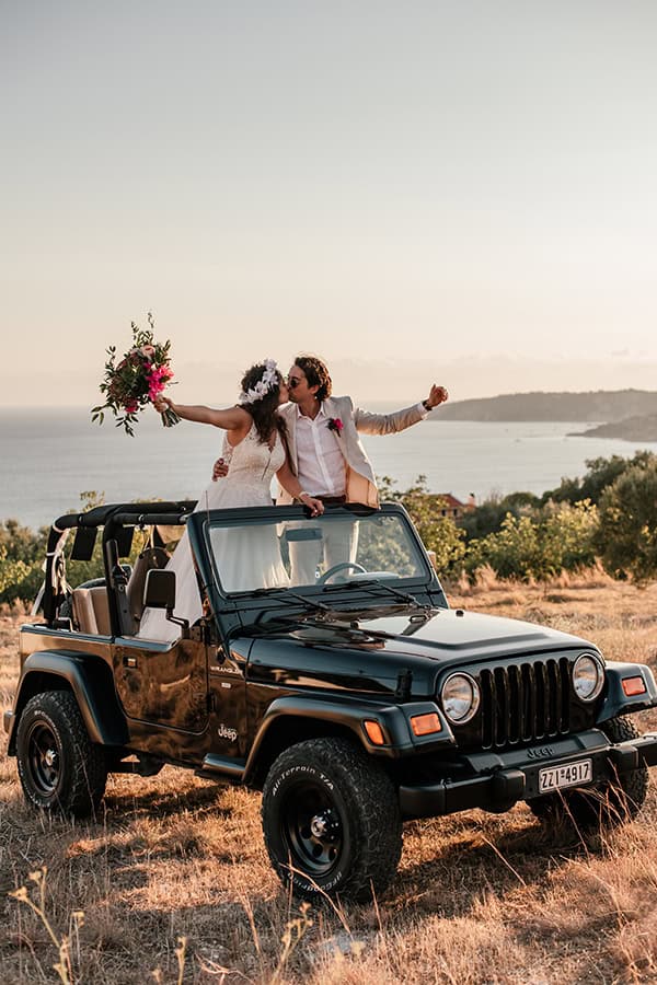 lovely-summer-wedding-kefalonia-fucshia-bougainvillea_01