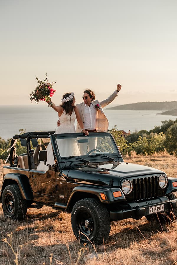 lovely-summer-wedding-kefalonia-fucshia-bougainvillea_05