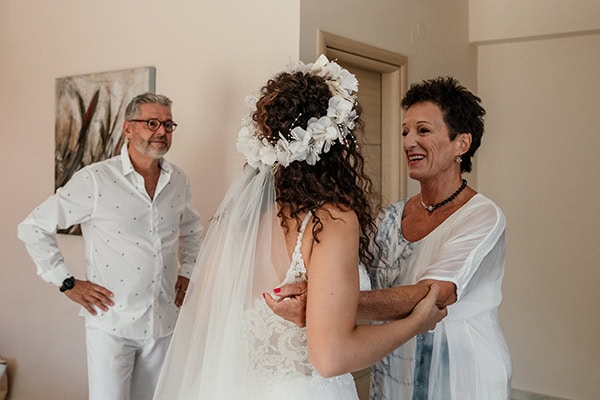 lovely-summer-wedding-kefalonia-fucshia-bougainvillea_08