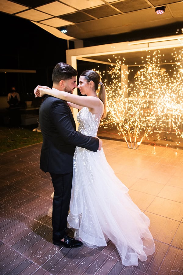 lovely-summer-wedding-thessaloniki-white-florals_38